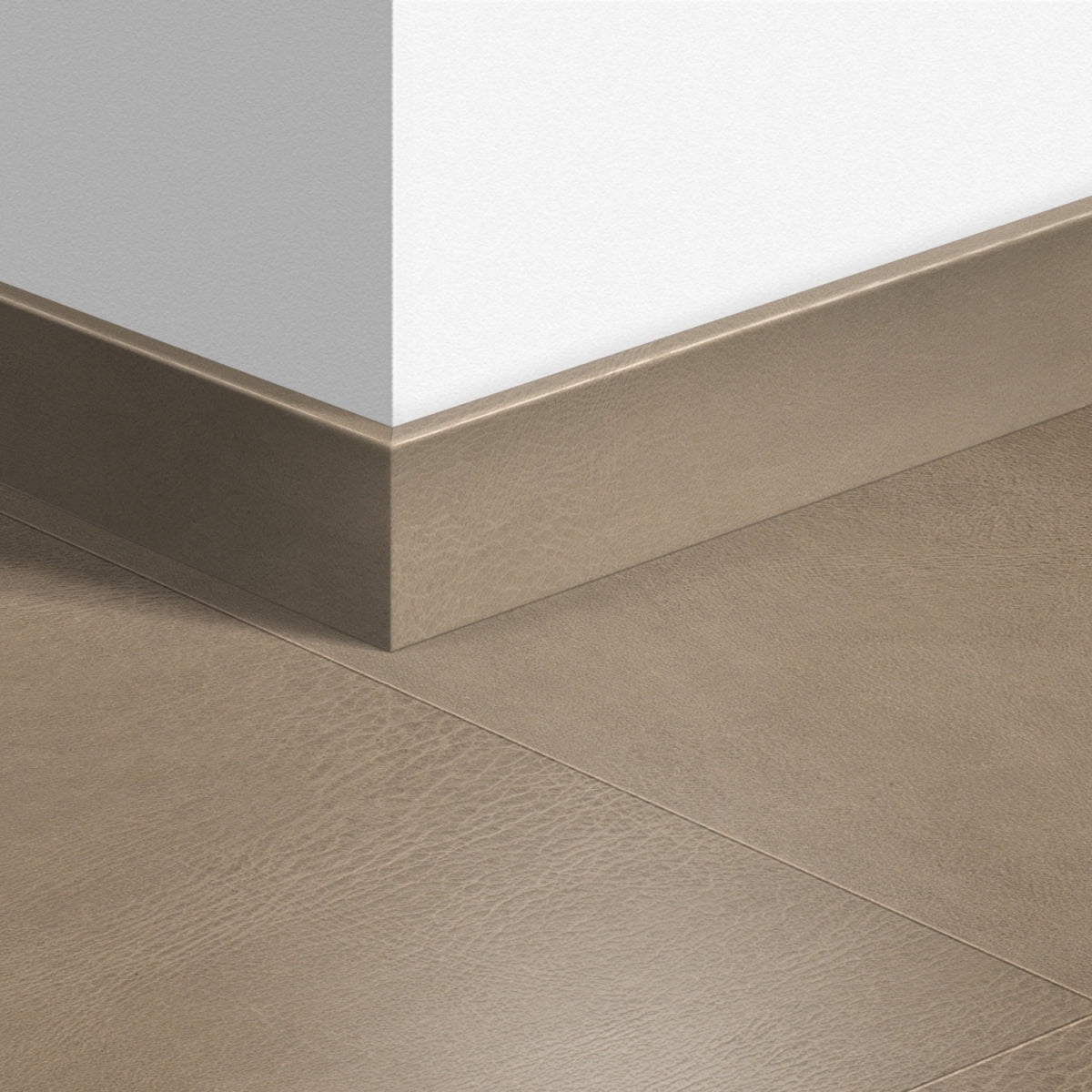TopShots QSPSKR01402_ParquetSkirting01.jpg