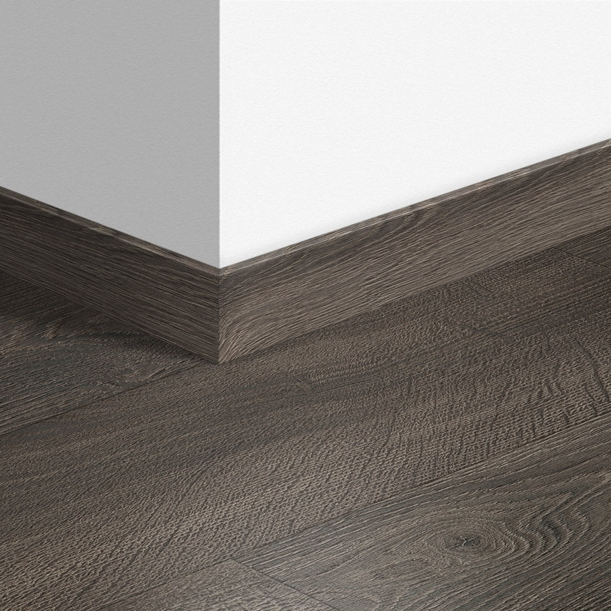 TopShots QSSK01382_StandardSkirting01.jpg