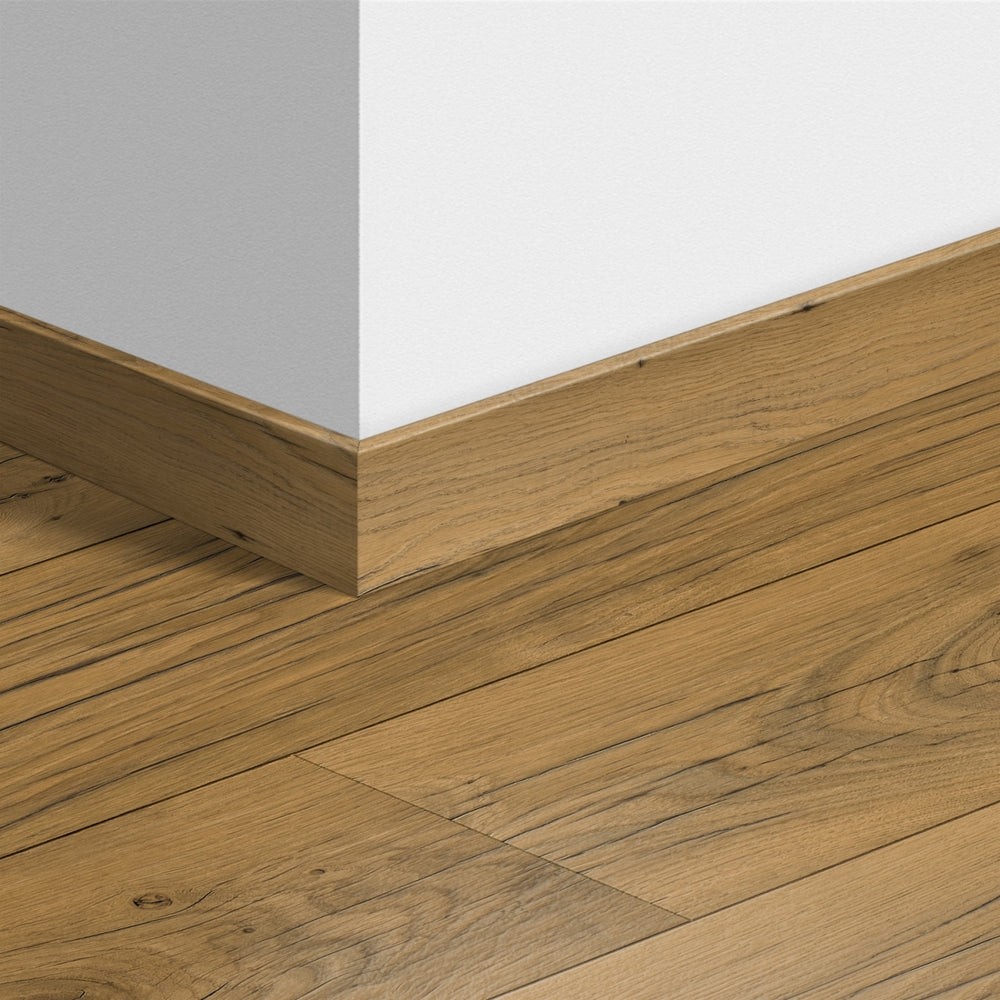 TopShots QSSK04767_StandardSkirting01.jpg