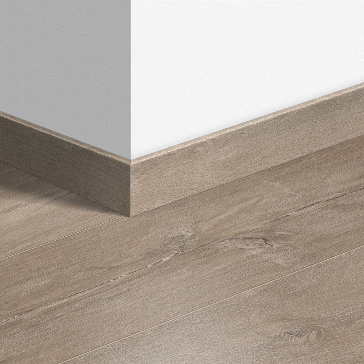 TopShots QSSK01536_StandardSkirting01.jpg