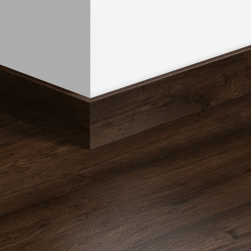 TopShots QSPSKR04756_ParquetSkirting01.jpg