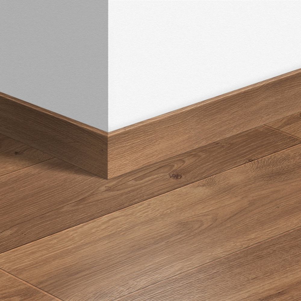 TopShots QSSK00995_StandardSkirting01.jpg