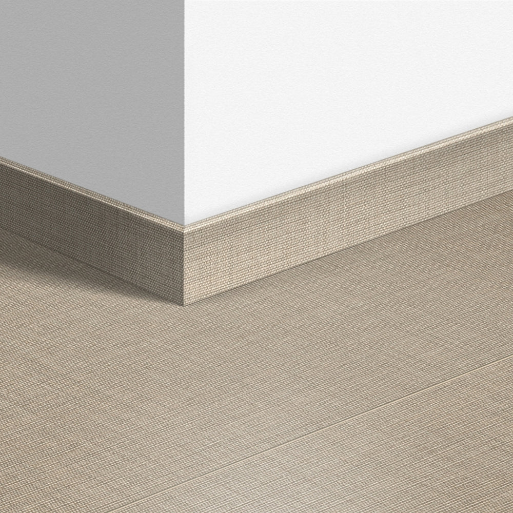 TopShots QSSK01557_StandardSkirting01.jpg