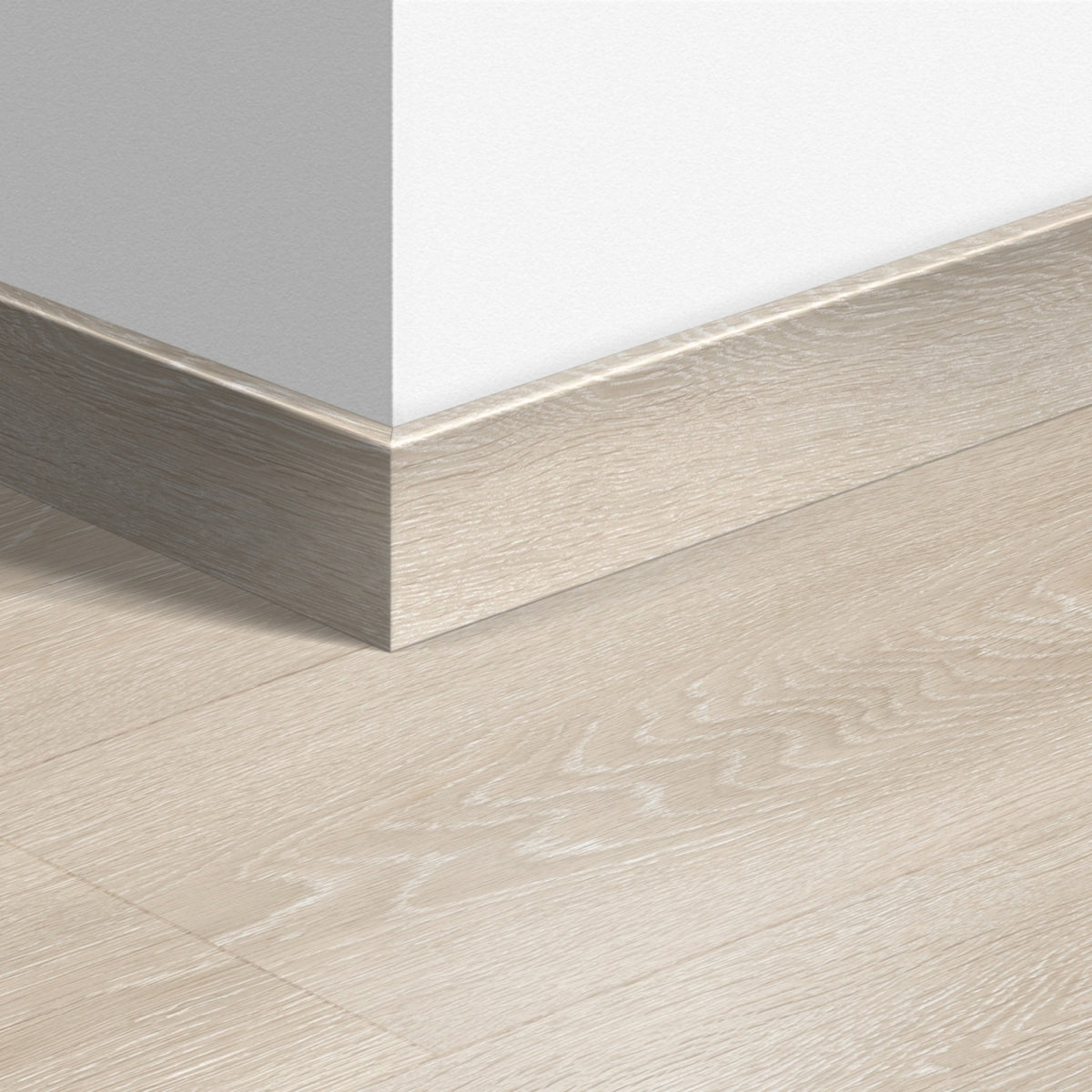 TopShots QSPSKR03554_ParquetSkirting01.jpg