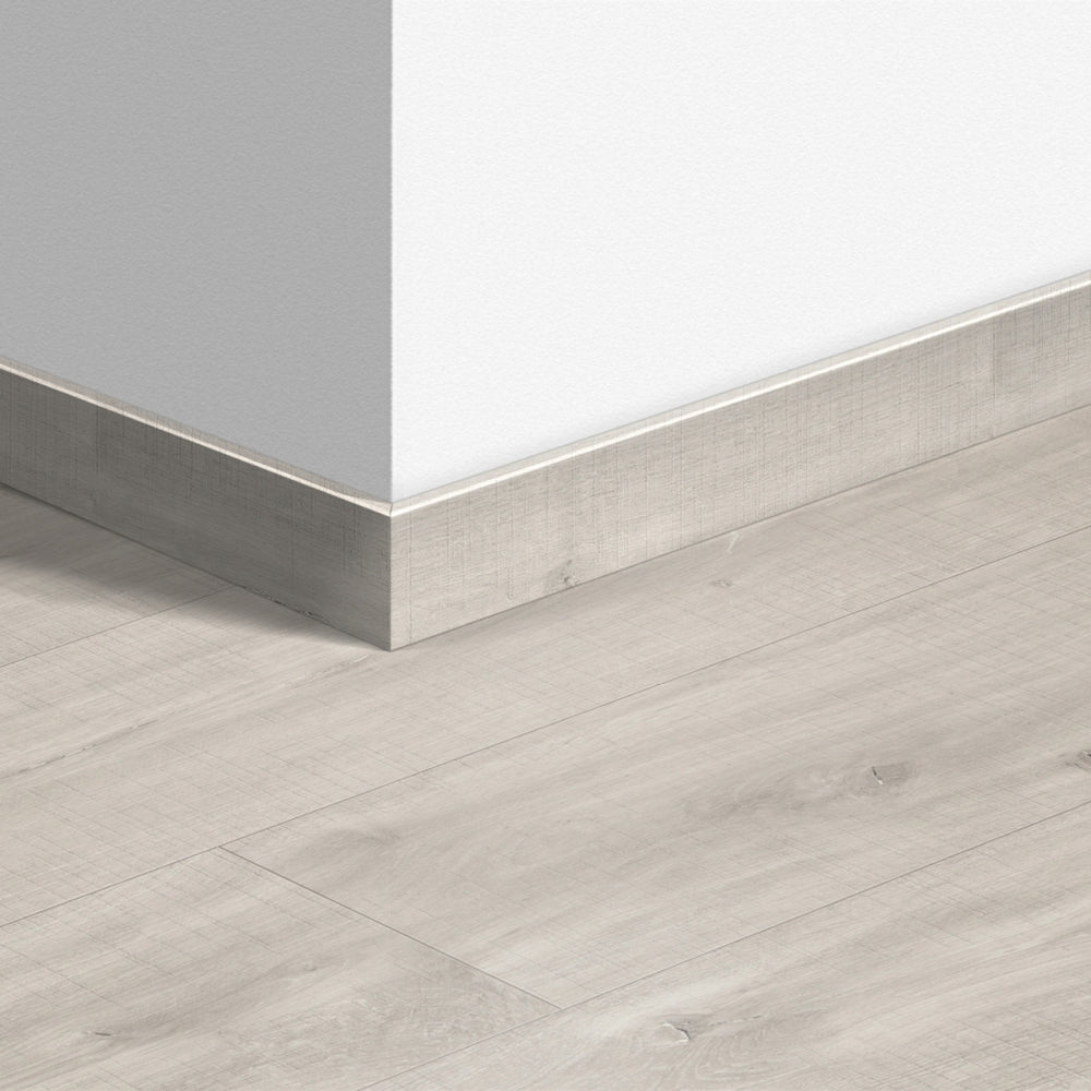 TopShots QSVSK40128_StandardSkirting01.jpg